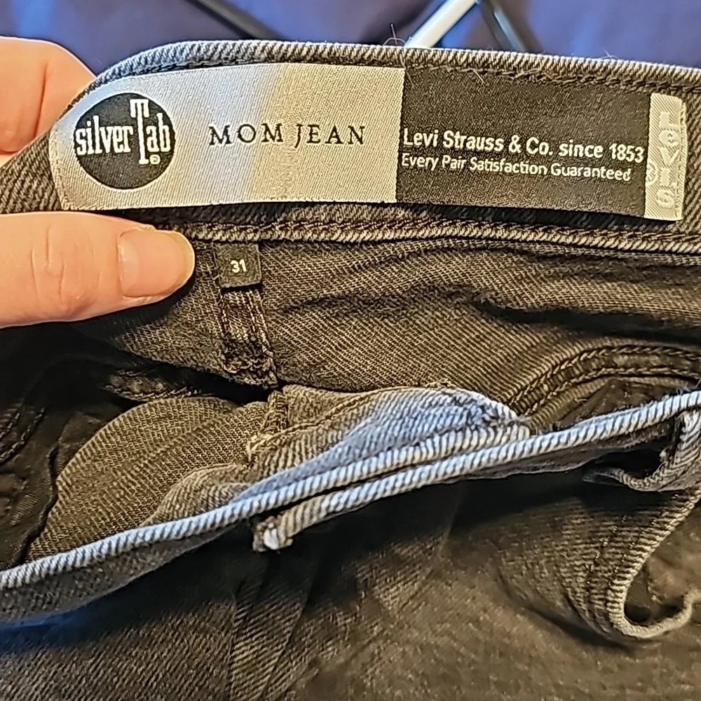 Silver Tab Levi mom jeans - Picture 6 of 8